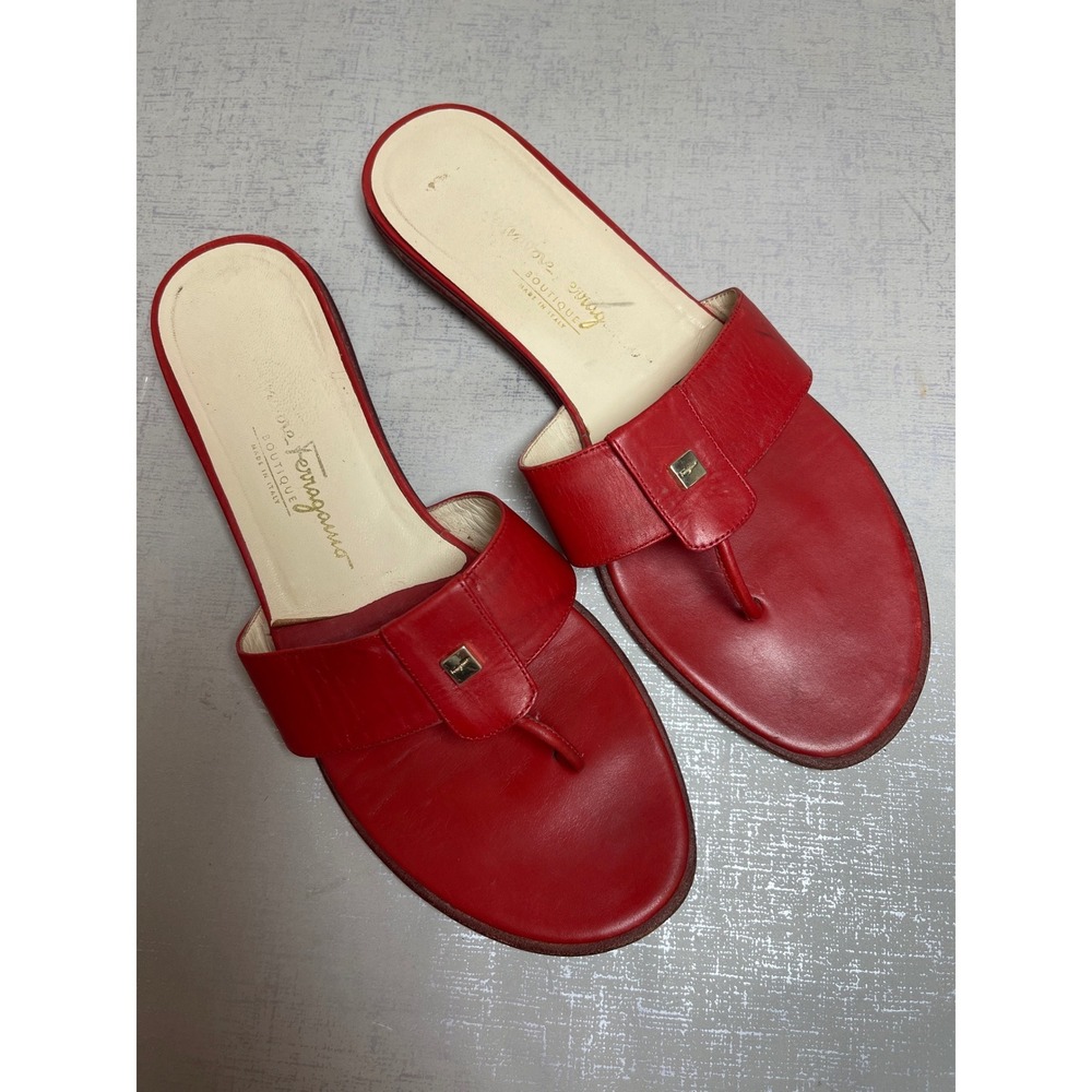 Salvatore Ferragamo Red Leather Thong Sandals Flat Slides Italy 8.5 B DY 22706